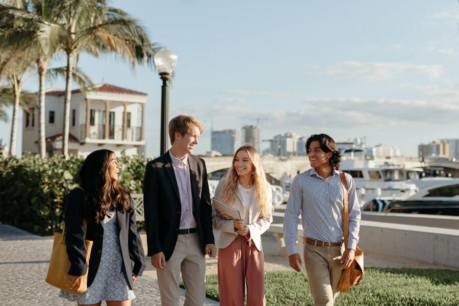 master of business administration mba students walk near the intercoastal waterway in 西<a href='http://ourdst.roomarea1.net'>推荐全球最大网赌正规平台欢迎您</a>.